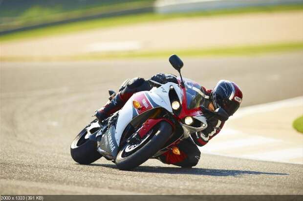 Фотографии спортбайка Yamaha YZF-R1 2012