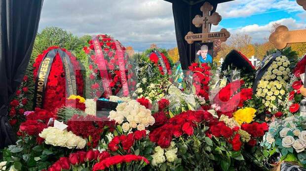 Памятник Моисееву в среду откроют на Троекуровском кладбище