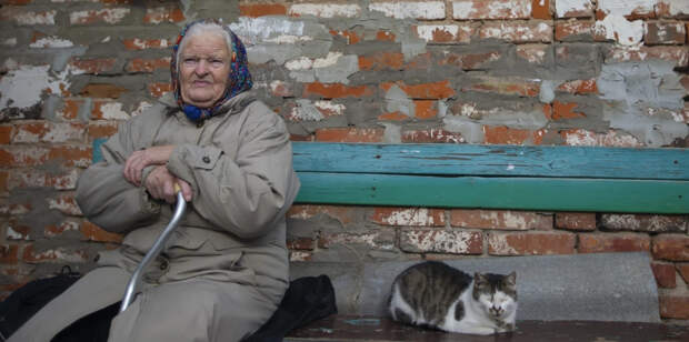 В России с 1 апреля вырастут пенсии: кому и сколько добавят денег