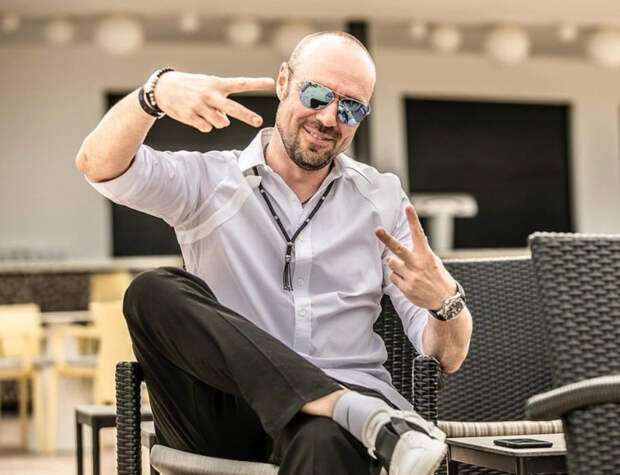 Роман Товстик