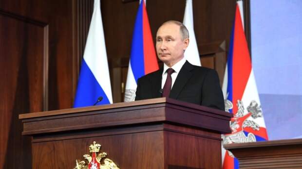 Путин поручил выяснить, как регионы потратили выделенные на дороги деньги Путин поручил выяснить, как регионы потратили выделенные на дороги деньги