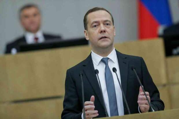 Медведев заявил, что его внешнеполитические прогнозы начинают сбываться