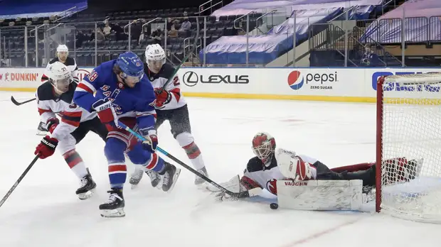 Две голевые передачи Панарина не спасли «Рейнджерс» от поражения «Нью-Джерси»