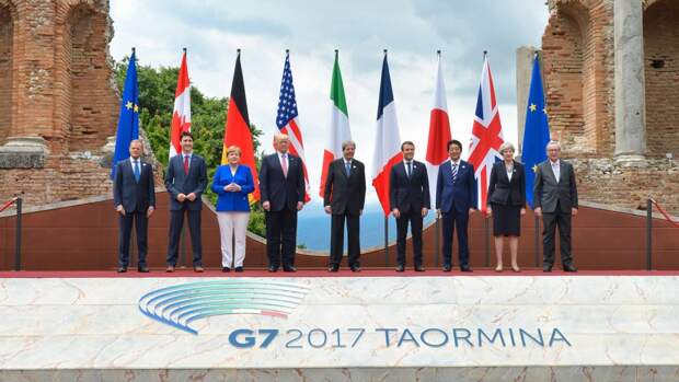 Туск предложил пригласить на саммит G7 Украину вместо России