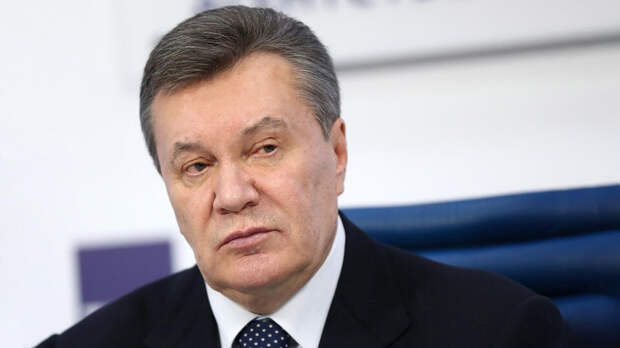 Азаров назвал главную ошибку Януковича во время Майдана