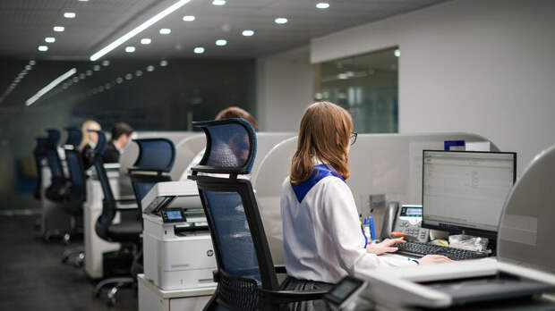 Средняя зарплата в сфере перестрахования превысила 400 тыс. рублей