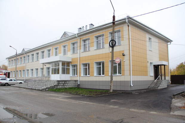Капитально отремонтированная детская поликлиника в Славгороде.