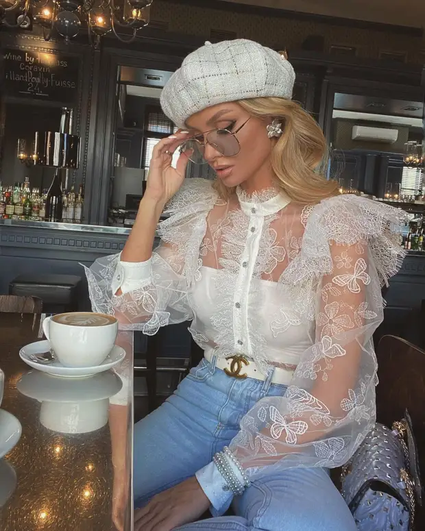 С чем носить прозрачные блузки: основные правила выбора и 11 стильных примеров