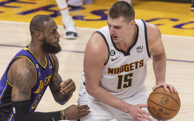«Денвер» обыграл «Лейкерс» в первый день плей-офф НБА
