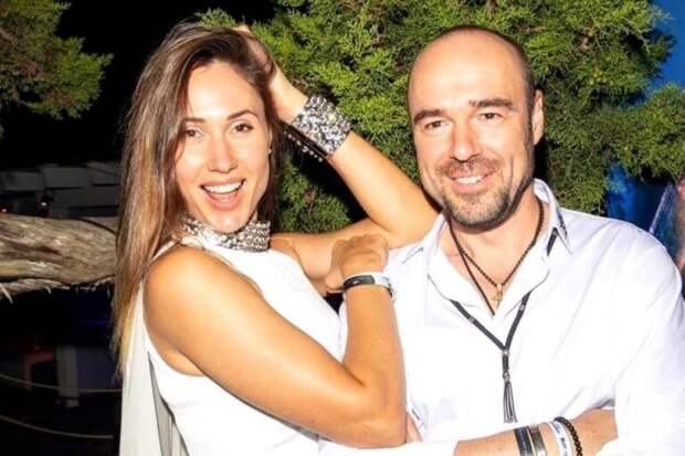 Стало известно, что Роман Товстик подал иск на развод в тайне