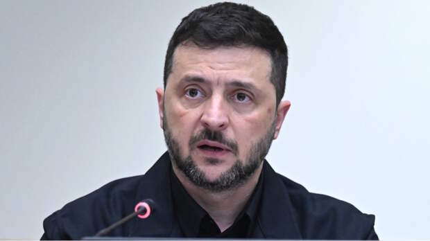 Зеленский: переговоры с Россией и США приостановлены из-за Ирана