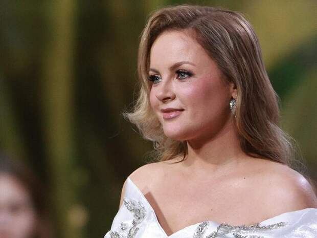 Жена Николаева призналась, что набрала 4 кг во время новогодних праздников