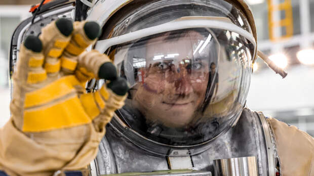 Прямо к звездам: «Роскосмос» открыл набор в отряд космонавтов через Госуслуги