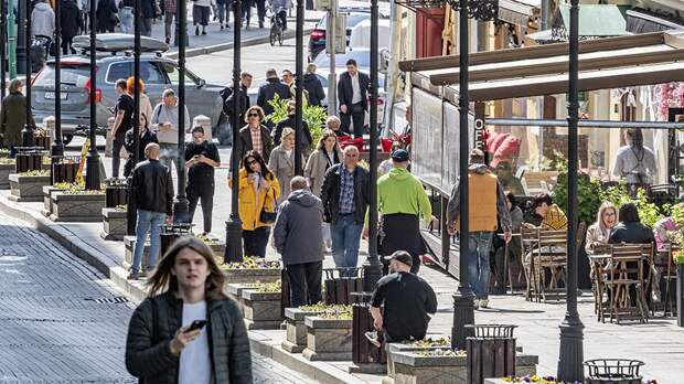 Синоптик спрогнозировал июньскую погоду в европейской части России