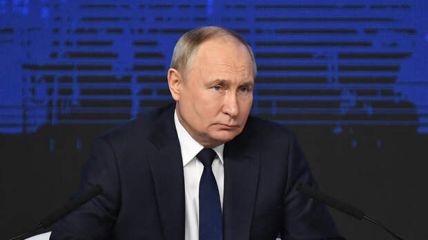 Песков: Путин будет работать во время майских праздников