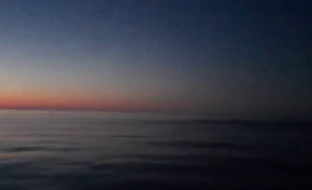 Моряки показали линию терминатора, которая разделяет день и ночь на Земле