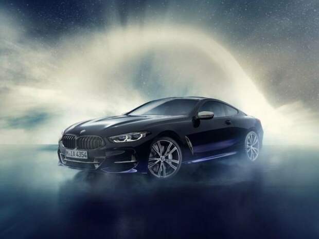 BMW 8 Series декорированный кусками метеорита