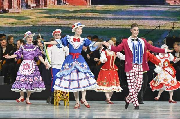 65 лет успеха: Красноярский ансамбль танца Сибири готовит шоу в Кремле