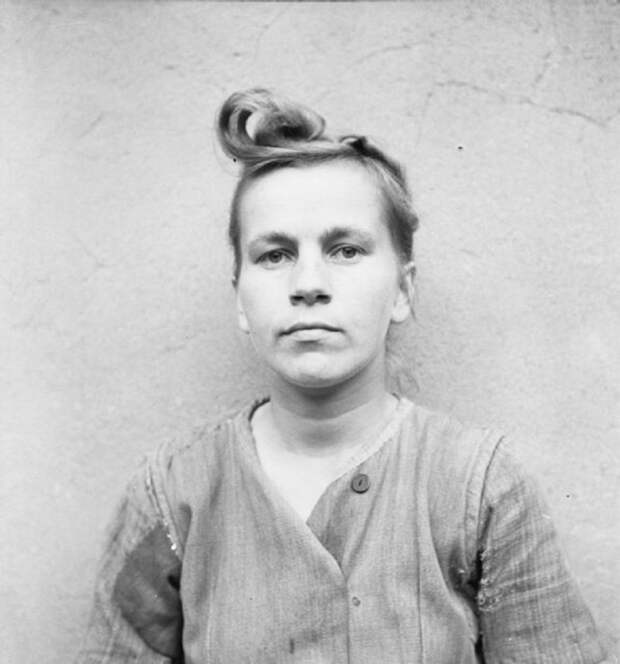 Элизабет Фолкенрат, глава охраны в концлагере. Приговорена к смертной казни, была повешена 13 декабря 1945 года.