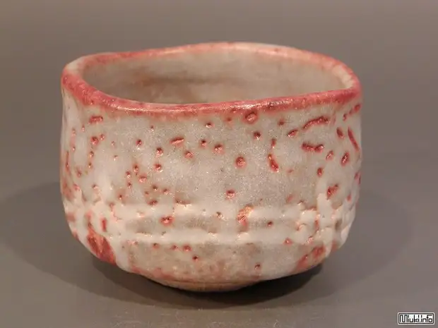 фарфор глазурь. керамика сино. керамика периода момояма. японская керамика сино. виды дефектов керамических изделий.