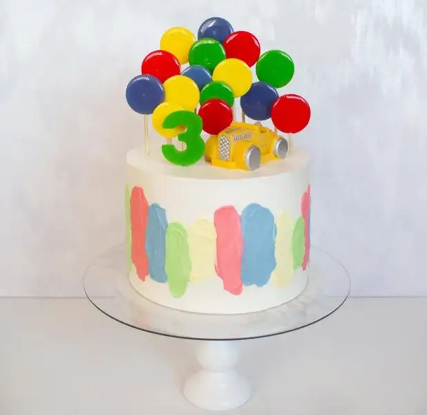 Саша Савельева показала кадры с дня рождения сына