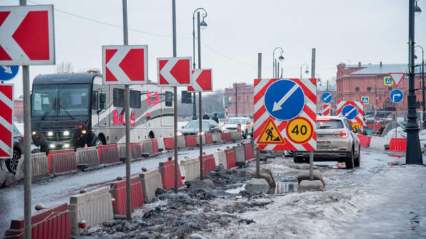 В четырех районах Петербурга ограничат дорожное движение с 24 января