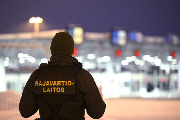 Yle: пьяный швед попытался уехать в Россию из Финляндии на угнанной машине