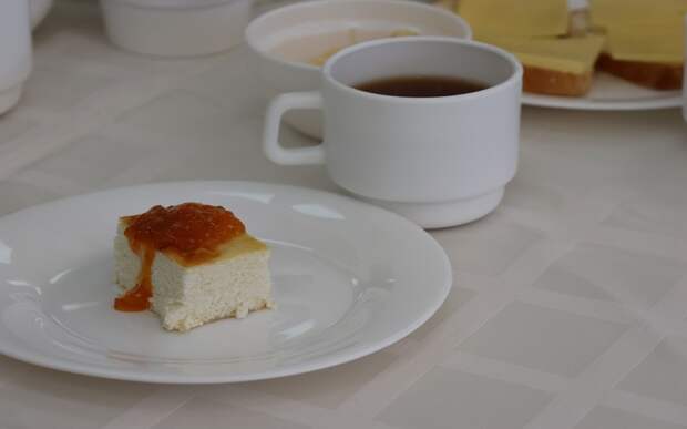 Оладьи, суп, салат: родители продегустировали блюда, которыми кормят учеников