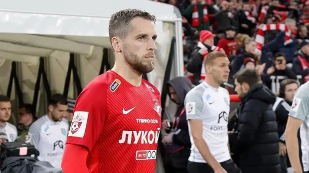 Комбаров объявил о переходе в «Крылья Советов»