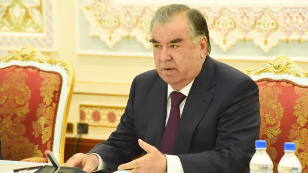 Эмомали Рахмон отбыл в Ашхабад для участия во встрече с президентами Узбекистана и Туркменистана