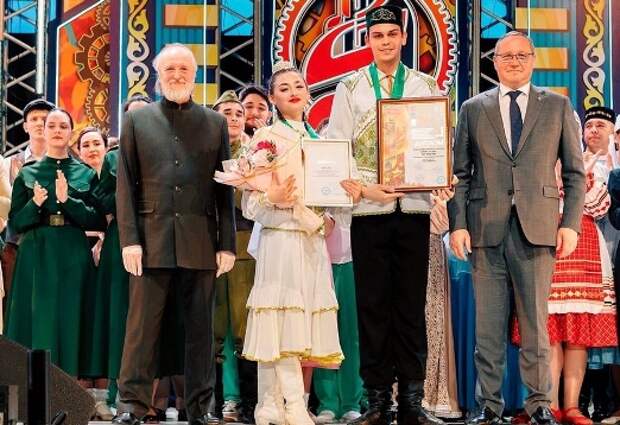 Представители нижнекамского шинного комплекса выступили в суперфинале телефестиваля работающей молодежи