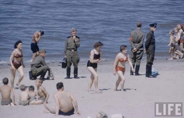 Путешествие Говарда Сохурека по Волге в 1958 году