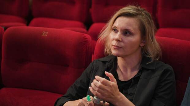 Алкоголизм, насилие и потеря близких: судьба Яны Трояновой*