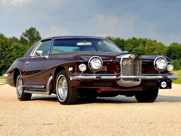 Чудовищно прекрасен: эпатажный и очень дорогой Stutz Blackhawk