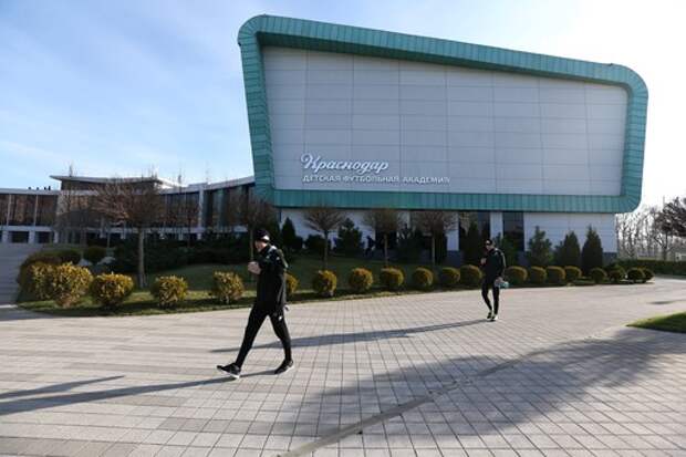 В районе стадиона академии «Краснодара» обнаружены фрагменты беспилотника