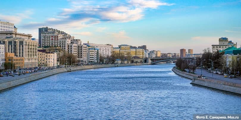 Собянин призвал москвичей не участвовать в массовых акциях в условиях ковида Фото: Е. Самарин mos.ru