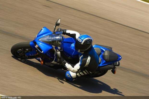 Фотографии спортбайка Yamaha YZF-R1 2012