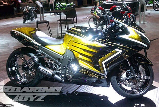 2012 Kawasaki ZZR1400 – первый тюнинг-байк от Roaring Toyz
