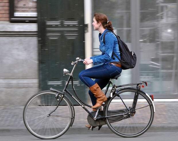amsterdam-bicycles1-0[2]