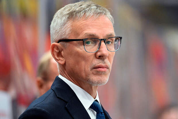 Главный тренер СКА Ларионов обморозил ноги в Норильске