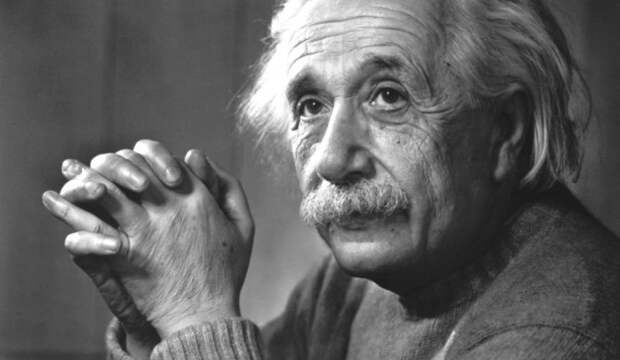 Альберт Эйнштейн: "Тебе не вырваться из семейного круга. Это наше общее несчастье..." mask, гоголь, джобс, пушкин, сократ, энштейн