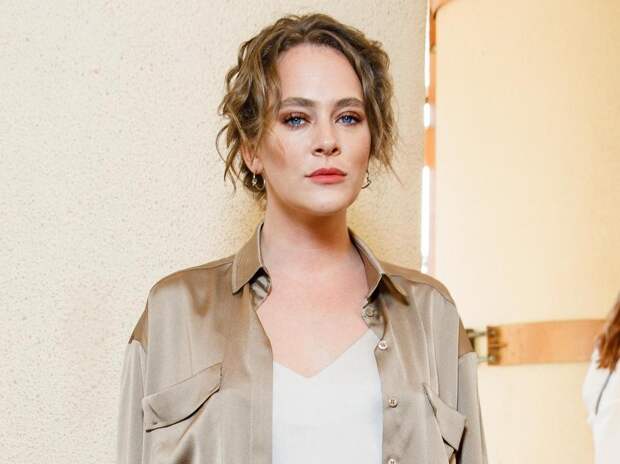 Отбывающая условный срок Аглая Тарасова замечена в ресторане — видео