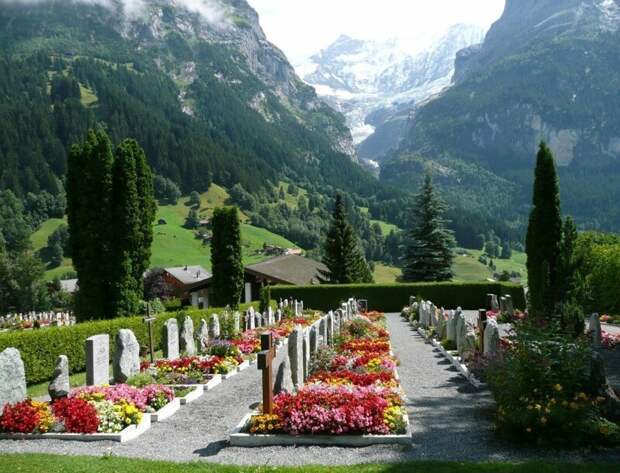 Место на кладбище - престижный подарок жизнь в Швейцарии, интересно, факты, швейцария
