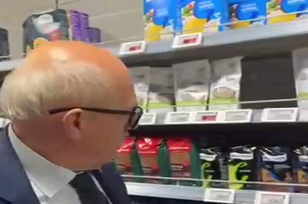 "Как вы далеки от народа!": депутат из Петербурга решил доказать, что на 1000 рублей можно купить полезных и недорогих продуктов на день - и нарвался на критику