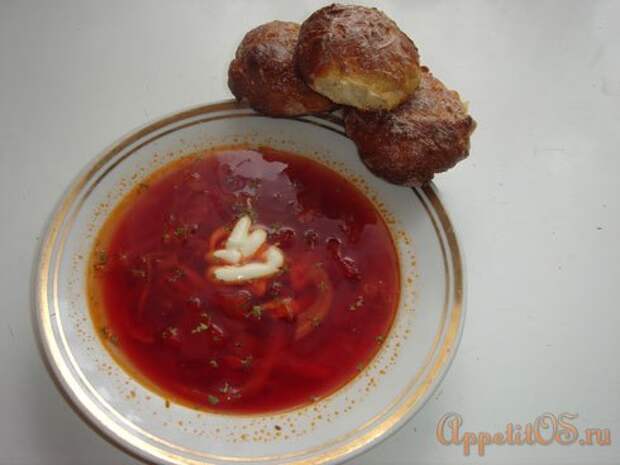 Борщ с пампушками