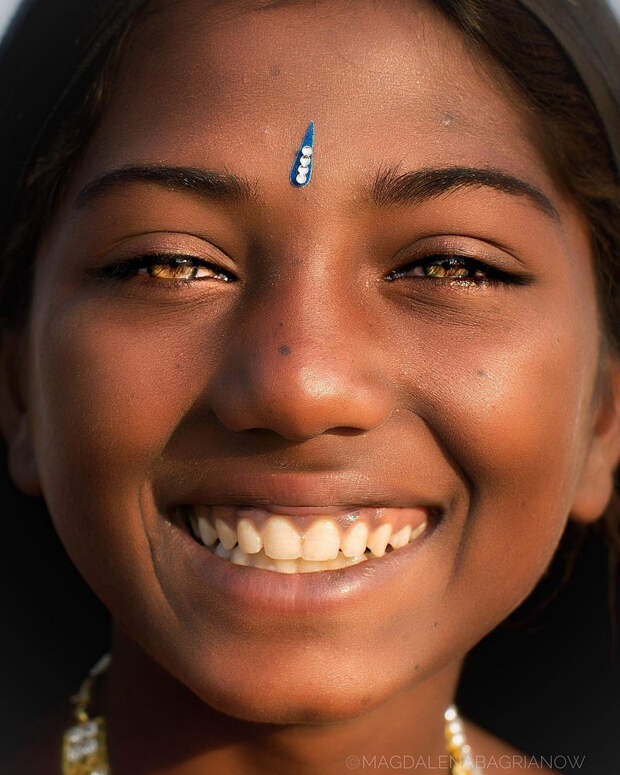 ulichnye-portrety-iz-Indii-fotograf-Magdalena-Bagryanov 12