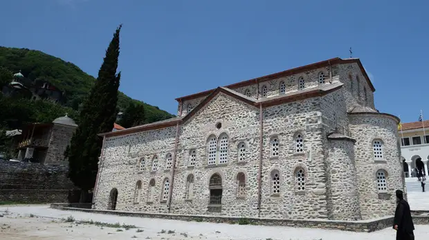 СМИ: Монахи Афона отказались ехать на интронизацию Епифания