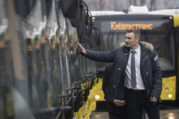 Киевляне платят больше за проезд в транспорте, чем жители Варшавы и Праги
