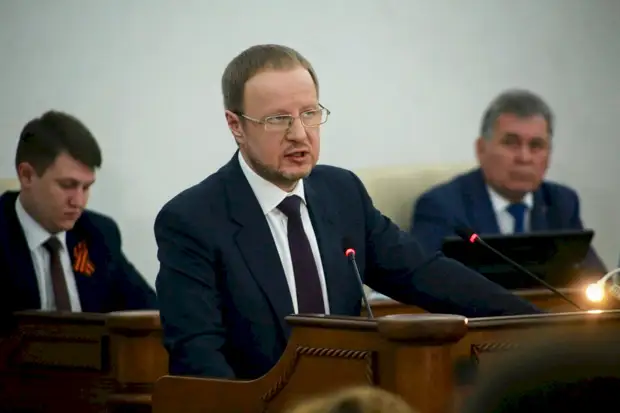 Майское настроение. Фоторепортаж с отчёта губернатора Виктора Томенко