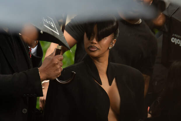 Рэперша Карди Би подтвердила расставание с партнером через три месяца после родов